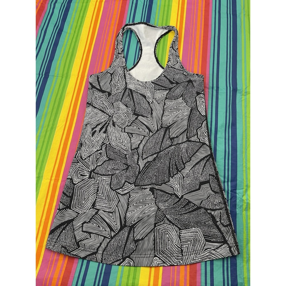 Lululemon Cool Racerback black & white‎ dots Dotty Tribe Sports Tank 4 H47